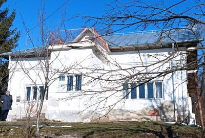 Casă cu 5 camere cu Teren 5950 Mp în Nord - 10