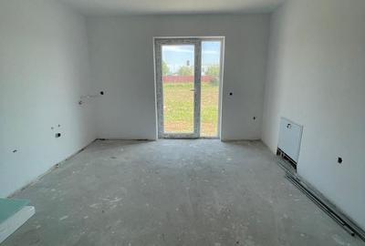Casă cu 3 camere cu Teren 280 Mp în Central - 4