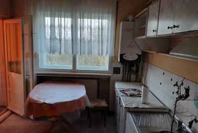 Apartament cu 3 camere semidecomandat în Central - 4