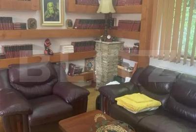 Casă cu 3 camere cu Teren 1125 Mp în Central - 1