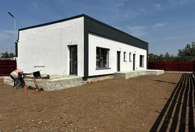 Apartament in casa pe 1 nivel- curte 80 mp Crevedia Kaufland - 3