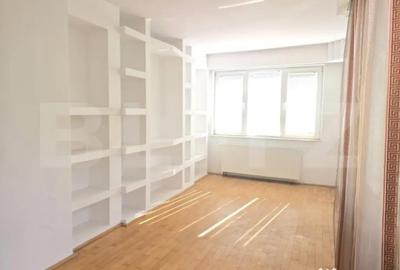 Casă cu 7 camere cu Teren 1535 Mp în Vetiș - 6