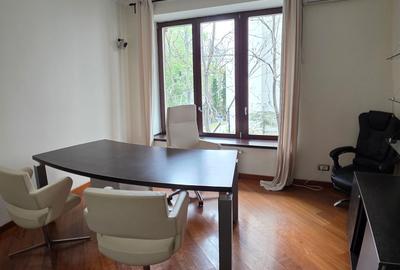Apartament cu 5 camere decomandat în Calea Victoriei - 1