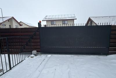 Duplex cu 4 camere cu Teren 350 Mp în Tărlungeni