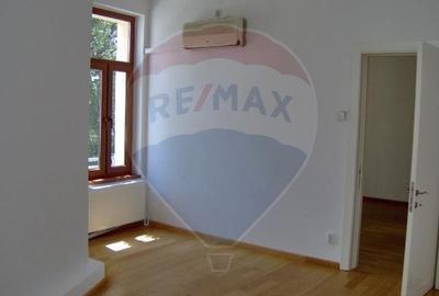 Apartament cu 6 camere decomandat, mobilat în Cișmigiu - 8