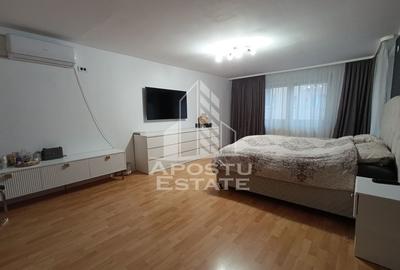 Casa individuala P+1, curte proprie + spatii comerciale, Dambovita. - 4