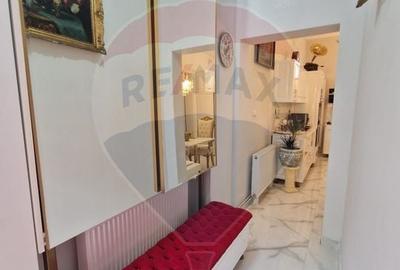 Apartament spatios la curte 2 dormitoare Salonta str. Republicii - 5