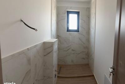 Casă cu 4 camere decomandat în Central - 6