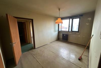 Apartament cu 3 camere semidecomandat în Drumul Taberei - 3
