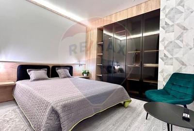 Apartament de vanzare  in prima linie la mare MAMAIA  -White Titanic - 2