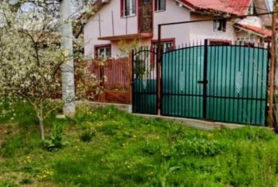 Casă cu Teren 830 Mp în Chiriacu - 2