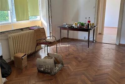 Apartament cu 2 camere semidecomandat în Gheorghe Lazăr
