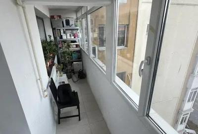 Apartament cu 2 camere decomandat în Vest