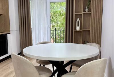 Apartament cu 2 camere decomandat în Calea Moldovei