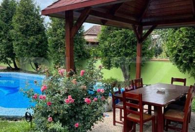 Proprietate de excep?ie cu casa spa?ioasa, piscina ?i - 4