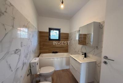 Casă cu 4 camere cu Teren 225 Mp în Valea Adâncă