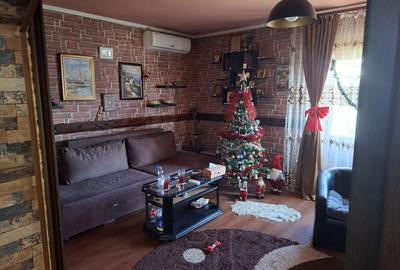 Casă individuală cu 6 camere cu Canalizare în Castelu - 4