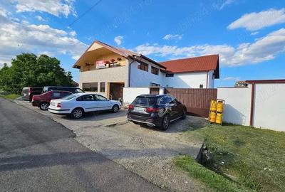 Spatiu comercial cu casa - 3