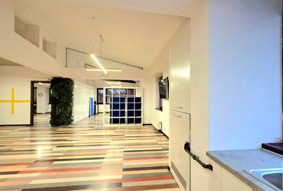 Casă cu 7 camere cu Canalizare în P-ța Unirii - 11