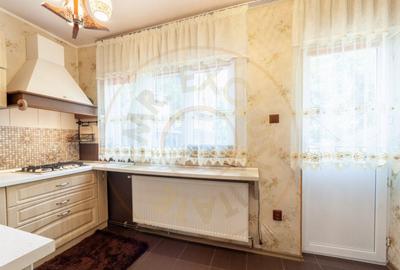 Casa individuala pentru afacere sau locuit in Pitesti-zona G - 2