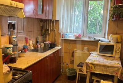 Apartament cu 3 camere semidecomandat, mobilat în Solidarității - 1