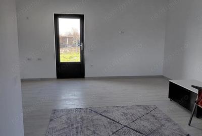 Casă cu Teren 580 Mp în Vasile Alecsandri - 1