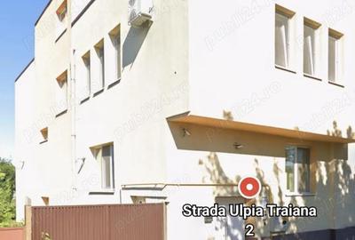 Spațiu comercial, în Central - 3