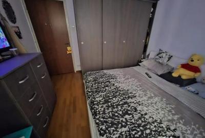 Apartament cu 3 camere decomandat în Muncii