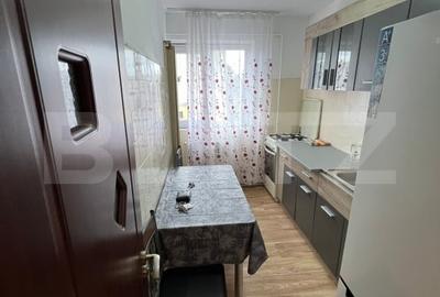 Apartament spatios cu 4 camere, 76 mp, complet mobilat si utilat, zona 9 Mai - 4