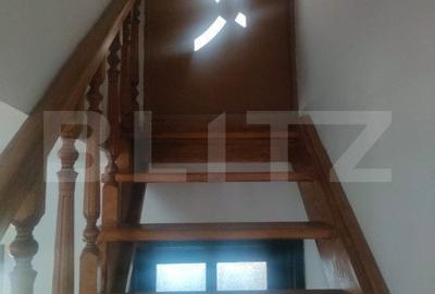 Casă cu 4 camere cu Teren 388 Mp în Siret - 1