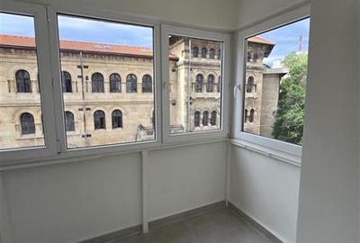 Apartament cu 3 camere decomandat în Universitate - 1