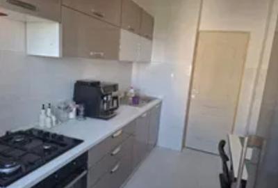 Apartament cu 3 camere semidecomandat în Drumul Taberei - 3
