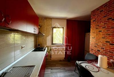 Apartament 3 camere,etaj 3,zona UMT - 9