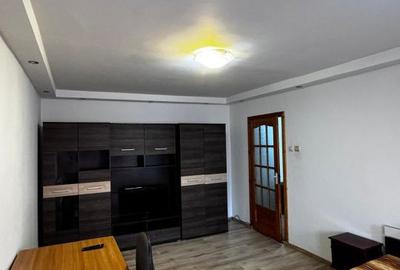 Apartament cu 3 camere decomandat, mobilat în Lăpuș Argeș - 1