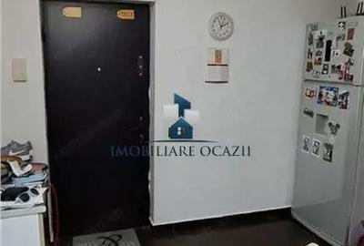 Apartament cu 3 camere decomandat în Berceni - 2