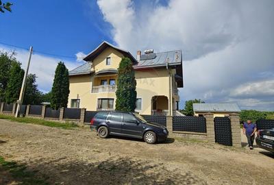 Casă individuală cu 6 camere cu Canalizare în Zvoriștea - 6