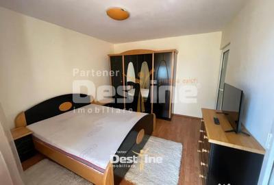 Apartament cu 4 camere decomandat în Central