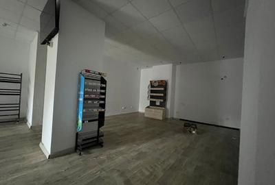 Spațiu comercial, de 106 mp, în Casa de Cultură - 15