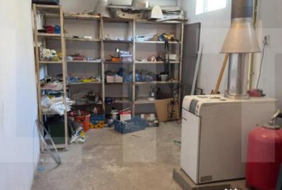 Spațiu comercial, de 480 mp, în Central - 4