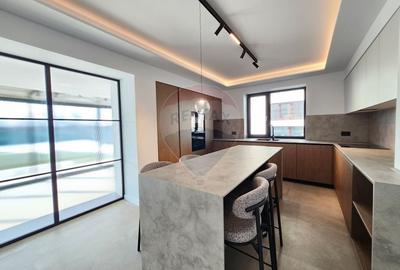 Casă cu 6 camere cu Teren 600 Mp în Aviației - 4