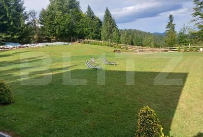 Casă cu 4 camere cu Teren 3450 Mp în Central - 3