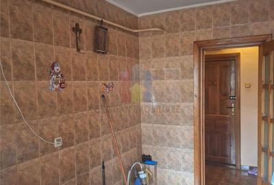 Apartament cu 3 camere decomandat în Gării - 6