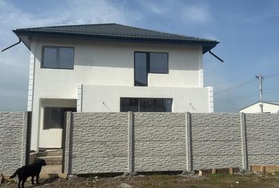 Casă individuală cu 4 camere cu Canalizare în Clinceni - 2