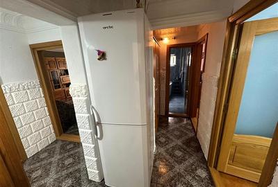 Apartament cu 3 camere decomandat, mobilat în Est - 9