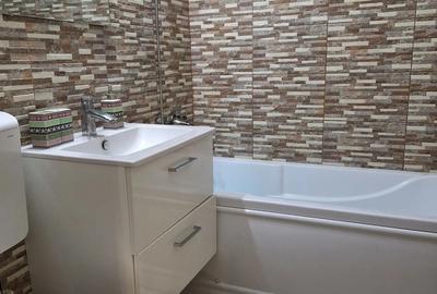 Inchiriez apartament 2 camere ultracentral - 1