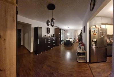 Apartament cu 3 camere decomandat în Central - 4