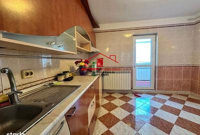 Apartament cu 3 camere decomandat în C5