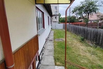 Duplex cu 2 camere cu Canalizare în Central - 3