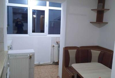 Apartament cu 2 camere decomandat în Tătărași - 3