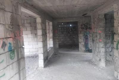 Casă cu 6 camere în Carani - 3